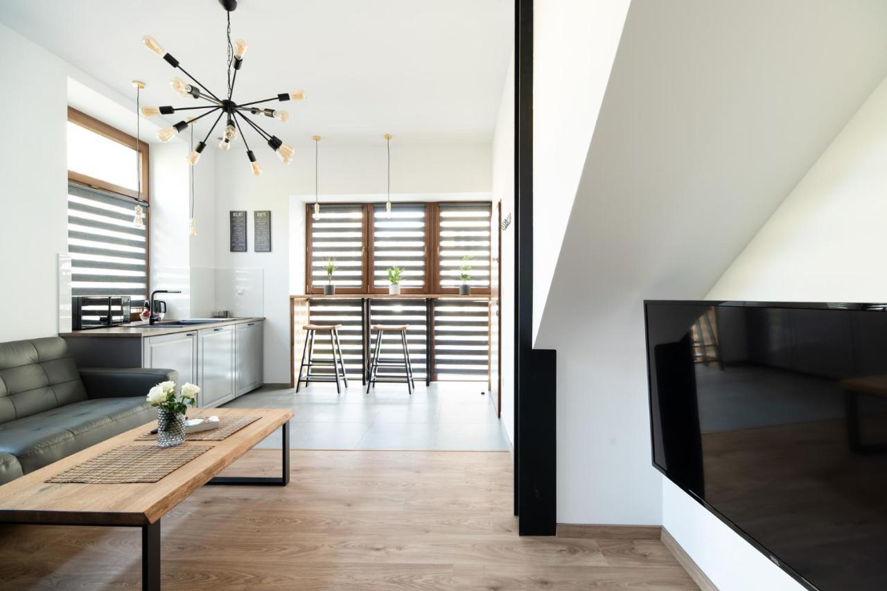 Neo Unique & Bright Apartments, Free Parking, 15Min Old Town & Kazimierz - By Homelike คราคูฟ ภายนอก รูปภาพ