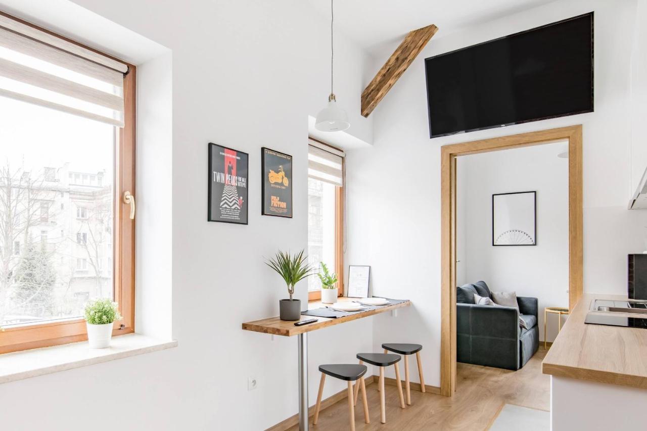 Neo Unique & Bright Apartments, Free Parking, 15Min Old Town & Kazimierz - By Homelike คราคูฟ ภายนอก รูปภาพ