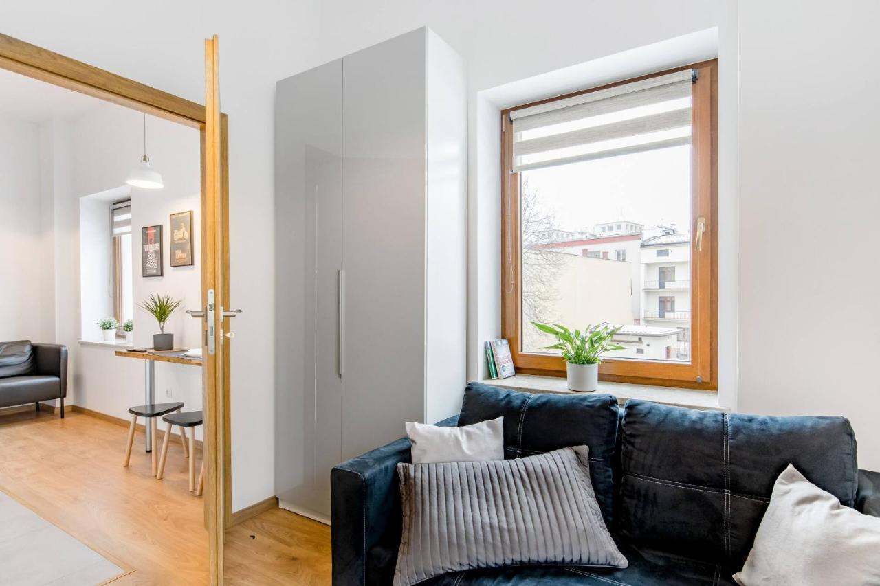 Neo Unique & Bright Apartments, Free Parking, 15Min Old Town & Kazimierz - By Homelike คราคูฟ ภายนอก รูปภาพ