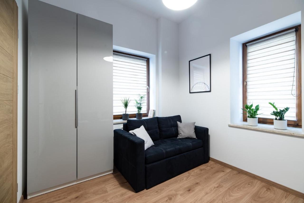 Neo Unique & Bright Apartments, Free Parking, 15Min Old Town & Kazimierz - By Homelike คราคูฟ ภายนอก รูปภาพ