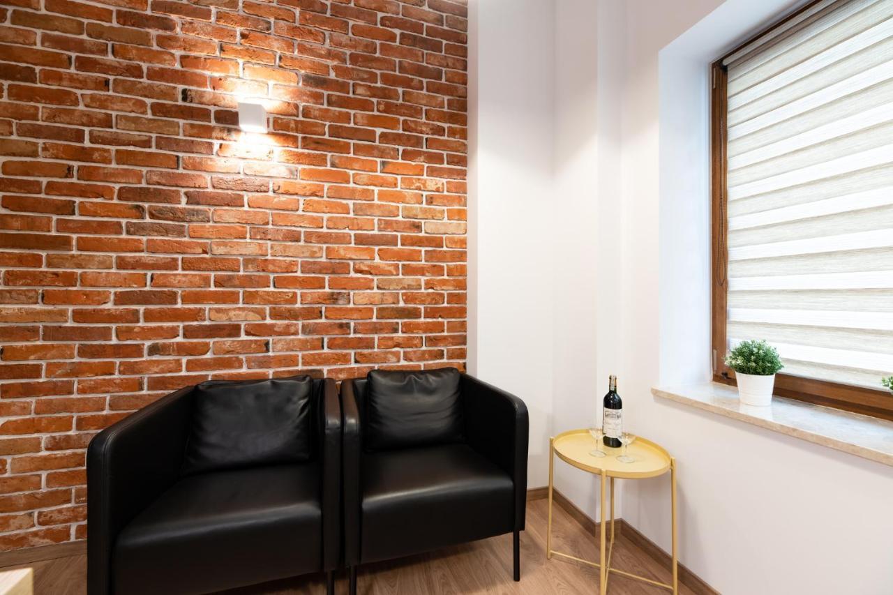 Neo Unique & Bright Apartments, Free Parking, 15Min Old Town & Kazimierz - By Homelike คราคูฟ ภายนอก รูปภาพ